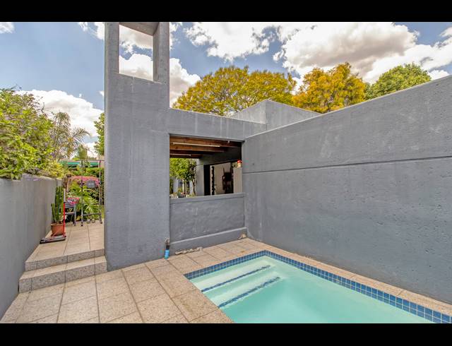 3 BEDROOM HOUSE FOR SALE IN CEDAR LAKES